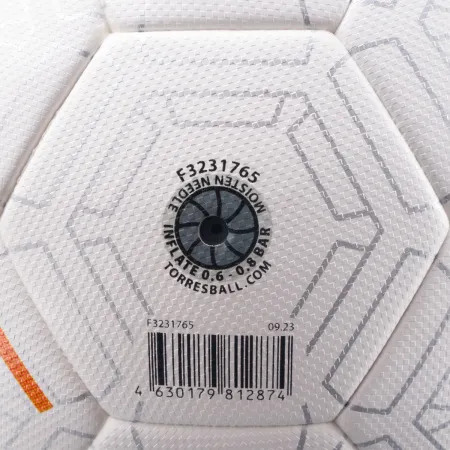 Мяч футб. TORRES Freestyle Control, F3231765, р.5, 32 п.,PU-Microfi, термосшив., бело-оран-сереб за 3&nbsp;464.60 ₽ купить в Самаре